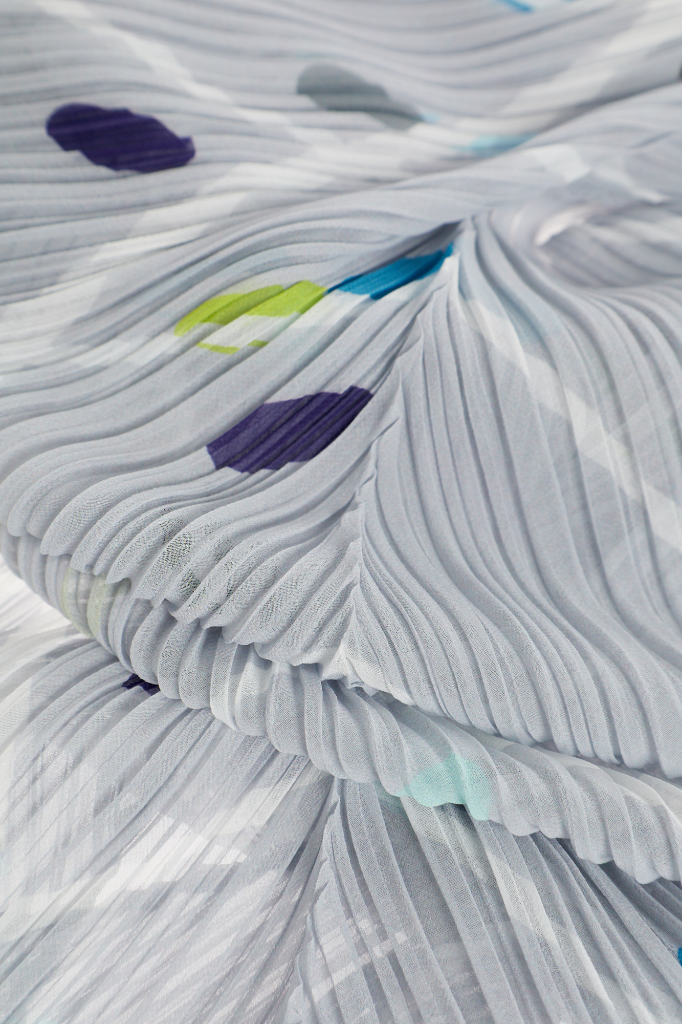 Pleats Please Issey Miyake Pleated scarf with print | Women's | Vitkac